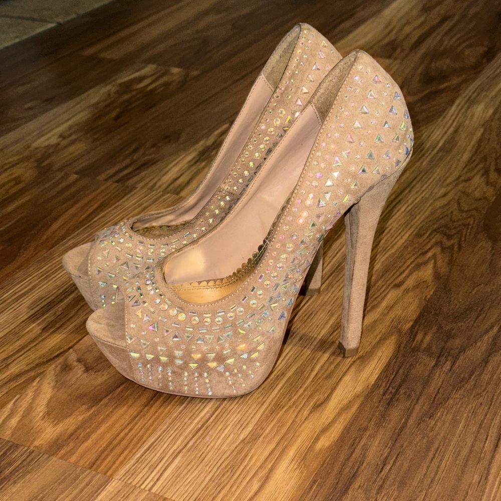 Shi by JOURNEYS Sparkling Tan Peep-Toe Heels
